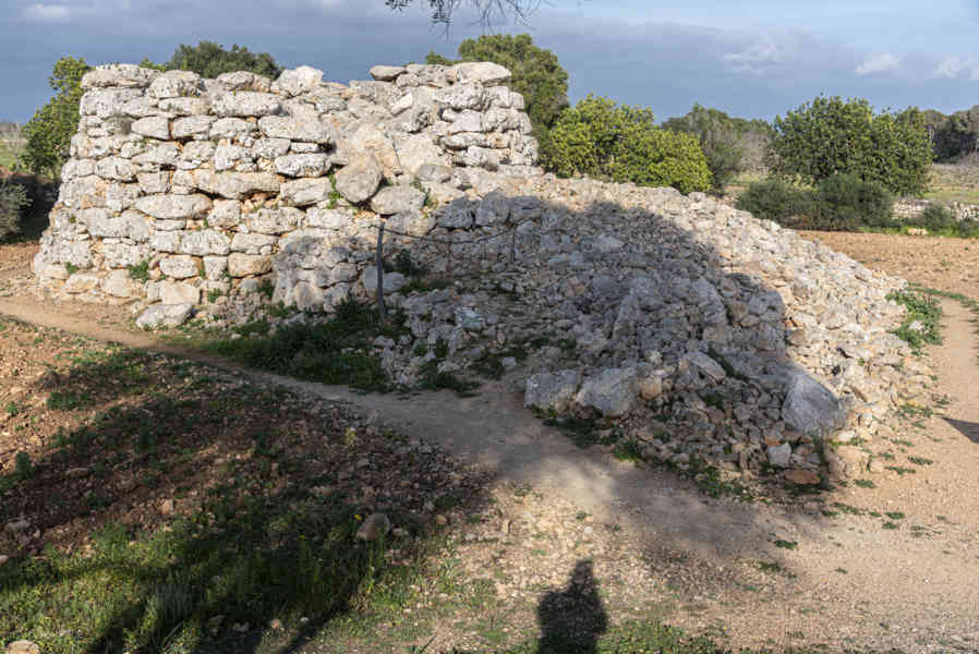 Mallorca - Llucmajor 47 - poblado prehistórico de Capocorb Vell.jpg